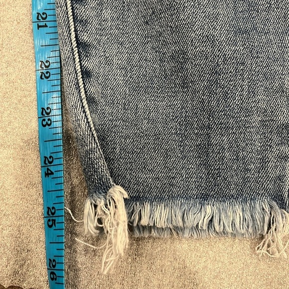 [5/27]Judy Blue Skinny Fit Light Washed Distressed mid Rise Stretch Jeans - Picture 5 of 8